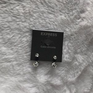 Express earrings